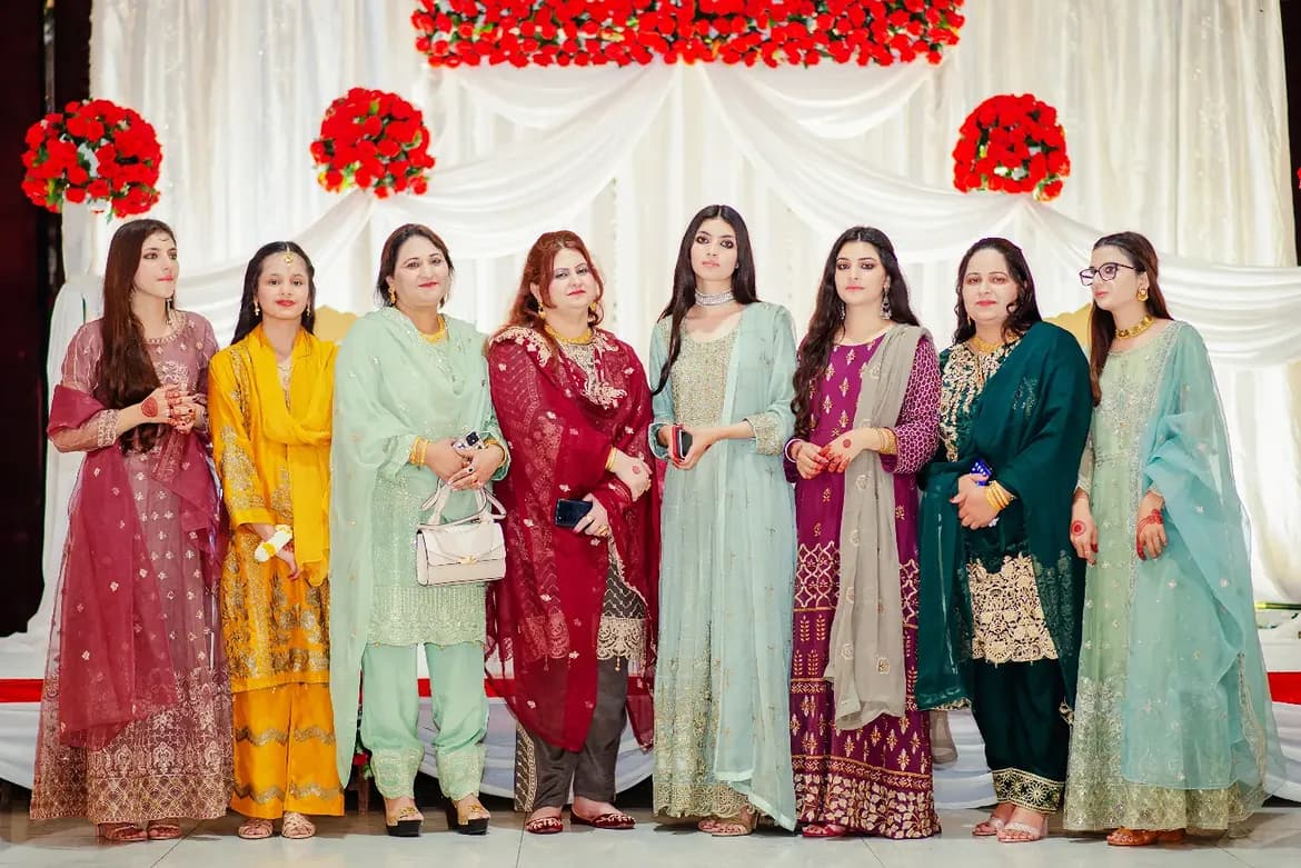 Family Portrait, Mehndi Celebration
